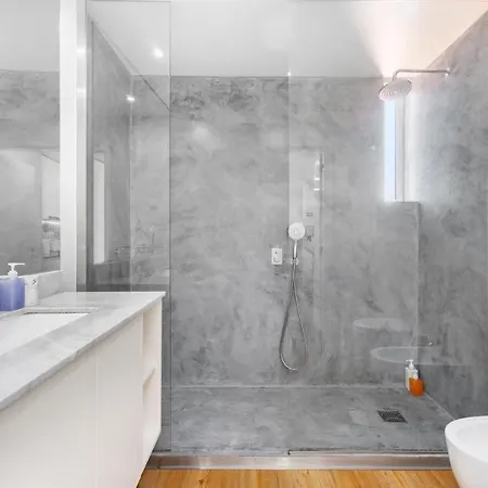 Whome Alcantara Premium Апартаменты *